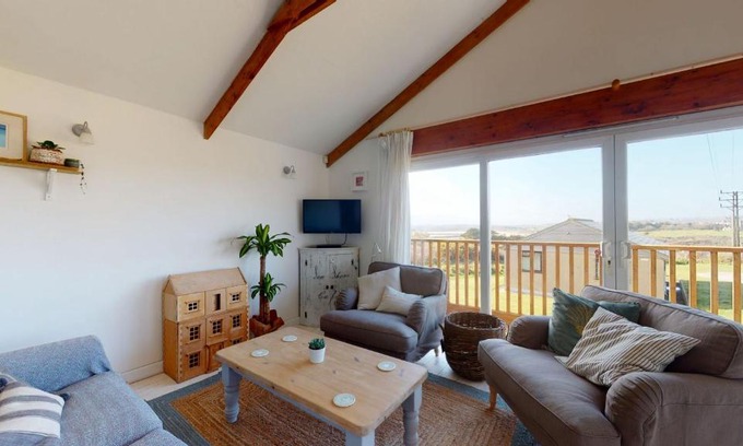 Hayle House | E48 Redville, Riviere Towans