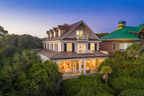West Beach House | EA1A: 1A Eugenia Avenue