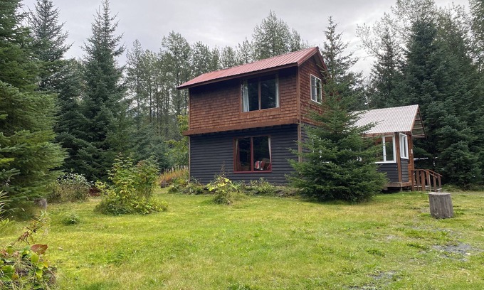 Bear Creek House | Eagle's Nest Cabin on Salmon Creek
