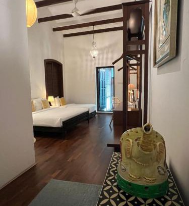 Historic George Town Hotel | East Indies Mansion