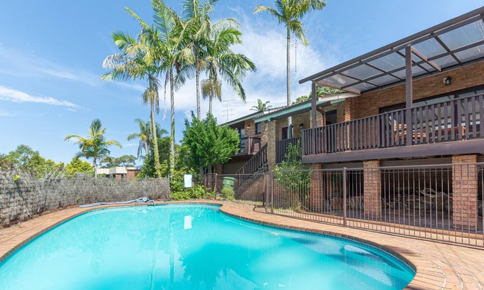 East Killara House | East Killara Cheerful 5 Bedrooms House with swimming pool