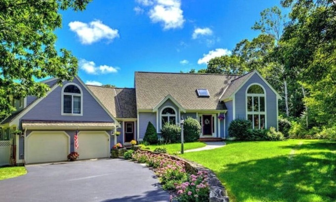 East Sandwich House | East Sandwich Oasis with pool + privacy - new for summer 2024