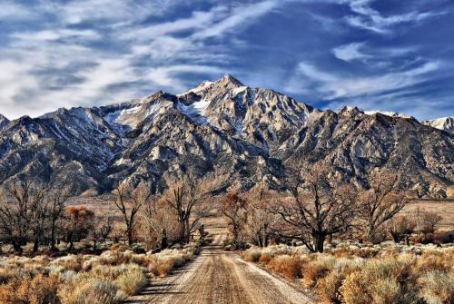 Independence Hotel | Eastern Sierra Motor Lodge