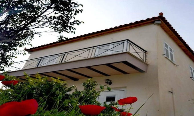 Kalloni House | Easy-peasy Holiday Home in Kalloni with Balcony