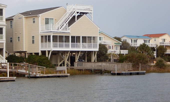 Sunset Beach House | Ebb Tide: Spectacular Bayfront View At Sunset Beach, NC!