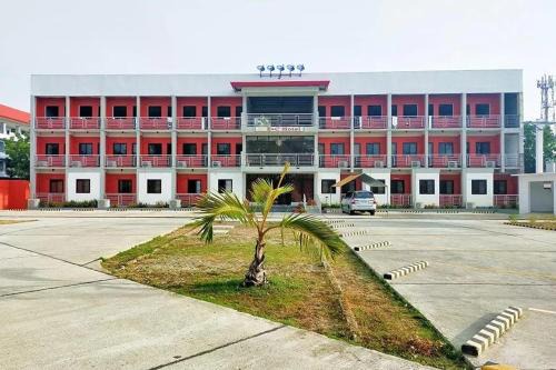 Laoag Hotel | EC Hotel near Laoag Airport