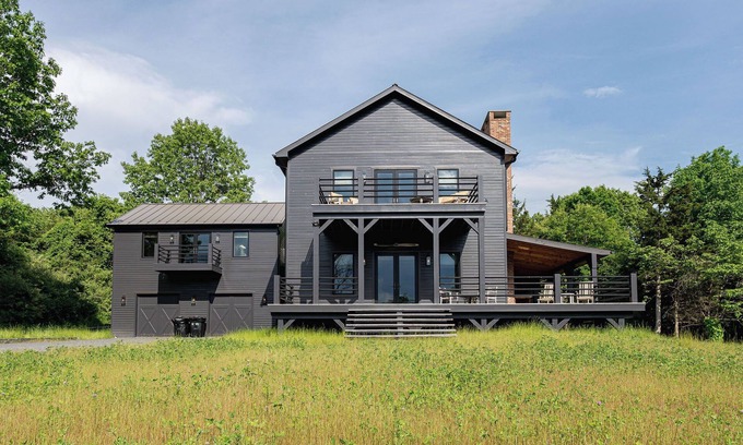 Germantown House | Eclectic Escape of Germantown