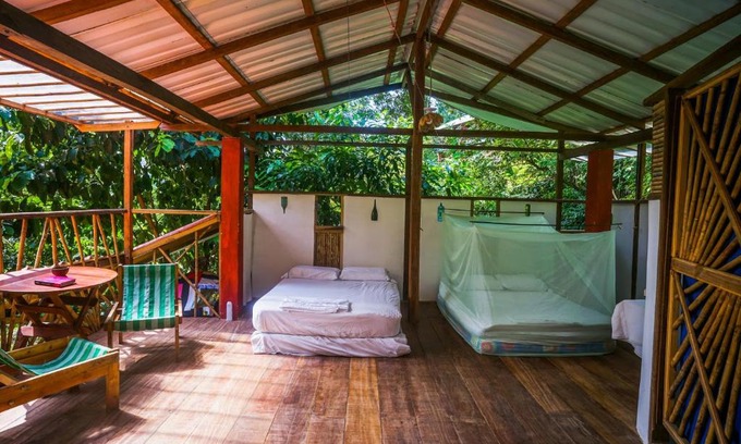 Sapzurro House | Ecocabaña Rosa María