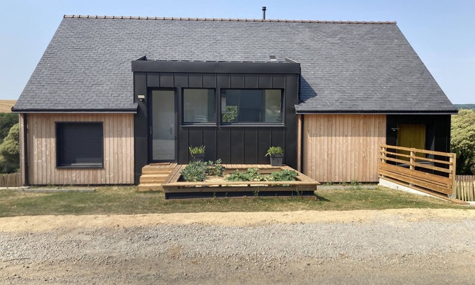 Saint-Nic House | Ecological house by the sea, walking distance to the beach