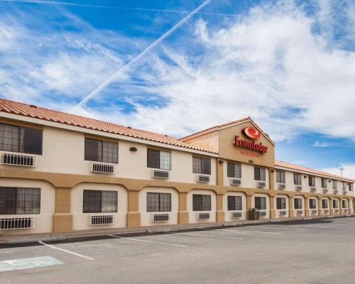 El Paso Hotel | Econo Lodge Inn & Suites El Paso West