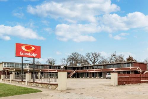 Winfield Cabin | Econo Lodge Winfield