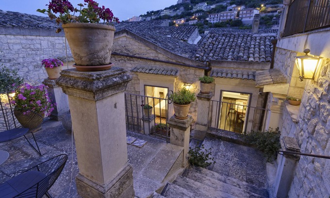 Modica House | Edel Emotional Domus Et Luxury