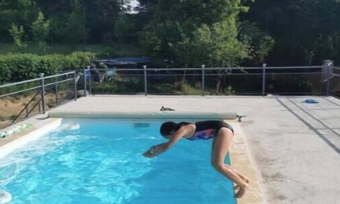 Roussillon-en-Morvan House | Edelweiss family home with swimming pool/sauna.