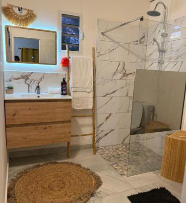 Ste-Genevieve House | Eden Hibiscus