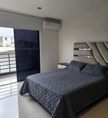 Cali Apartment | Edificio Acqualina