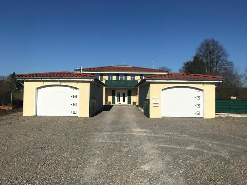 Wehrden Apartment | Einliegerwohnung 1 mit Garage