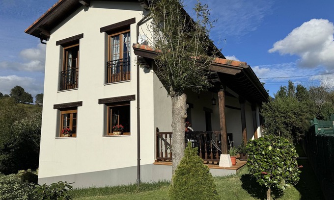 Santianes de Ola House | El Calerín House Cangas de Onís