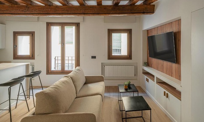 Old Town Apartment | El Clavel de la Plaza