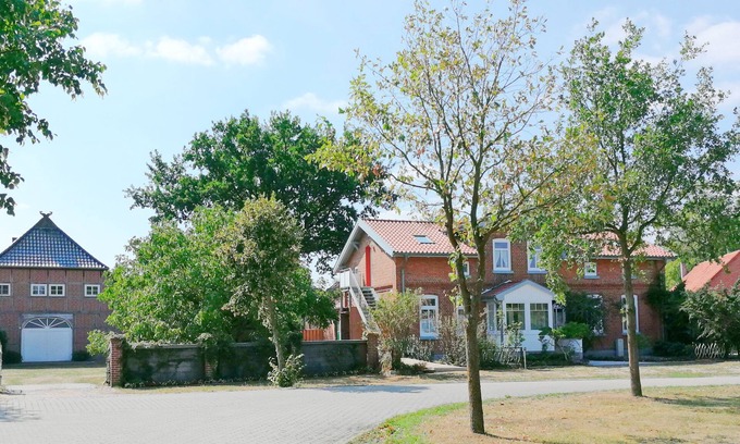 Amt Neuhaus House | Elbtalauen, comfortable 4* vacation home with 2 separate apartments of 100 m² each