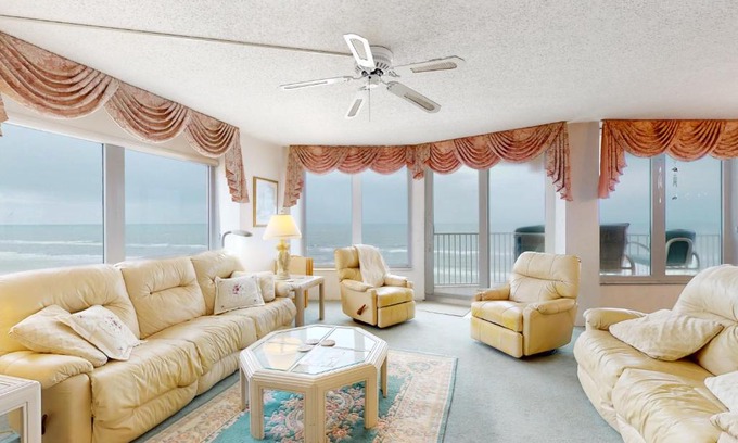Daytona Beach Shores Apartment | Elegance by the Sea, Unit 701
