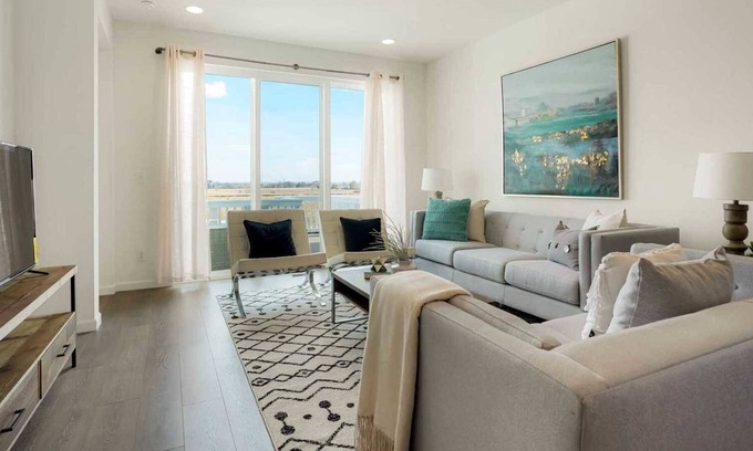 Longmont House | Elegance on High Point Dr