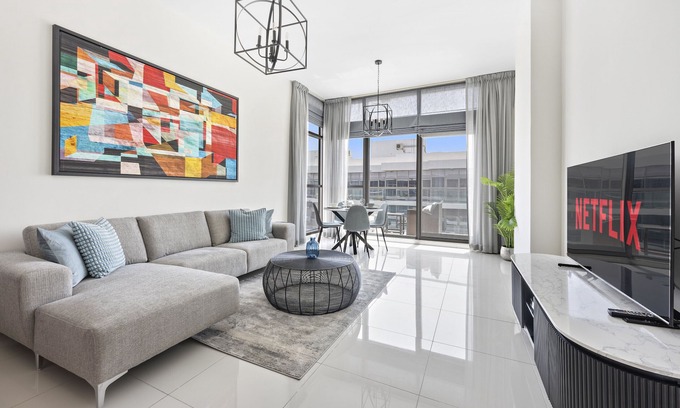 Dubai Apartment | Elegant 1 BD Apartment in Damac Hills
