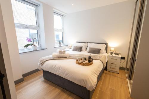 West Finchley Apartment | Elegant 1 Bedroom Flat in London