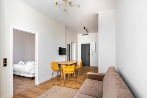 Quinze-Vingts Apartment | Elegant 1BDR Paris Getaway for 4 near Bastille