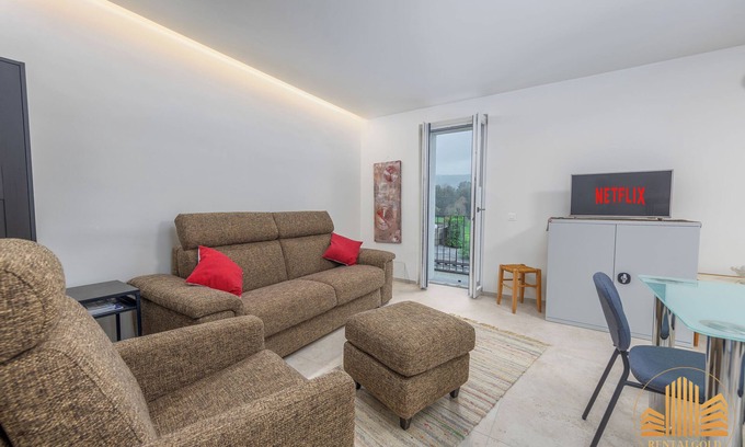 Genestrerio Apartment | Elegant 3-room apartment between Mendrisio and Italy