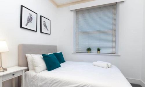 Chelsea Riverside Apartment | Elegant 3BR Apartment l Heart of Chelsea