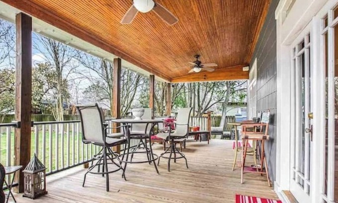 Highlands - Perkins House | Elegant 4-bedroom home in great location