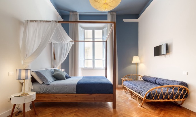 Duomo Apartment | Elegant and comfortable apartment near the Duomo. The perfect location.