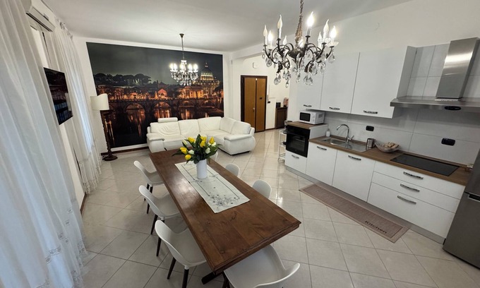 Aventine Apartment | Elegant Apartment in the center of Rome