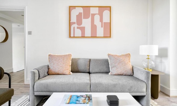 London City Centre Apartment | Elegant & Cosy in the Heart of London