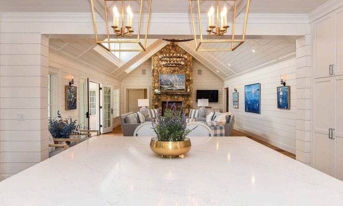 Katama House | Elegant Country Estate With Pool In Katama