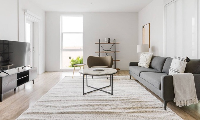 Westlake South Apartment | Elegant Downtown 1BR w/ Gym & Pool, near Staples Center, by Blueground