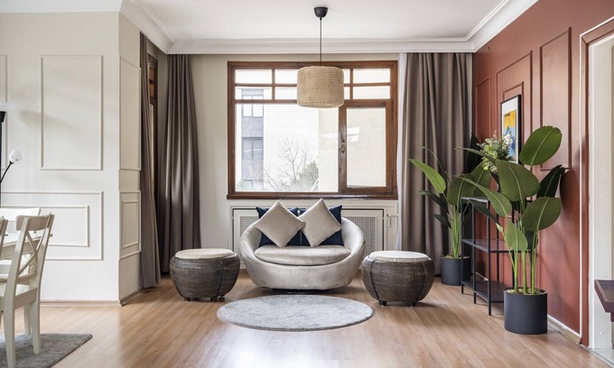 Fenerbahce Apartment | Elegant Flat w Balcony BBQ 5 min to Bagdat Ave