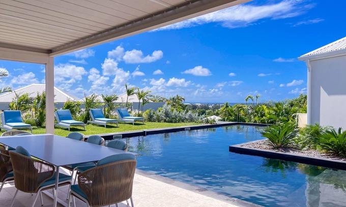 Saint-Francois Villa | Elegant Getaway with Stunning City Views