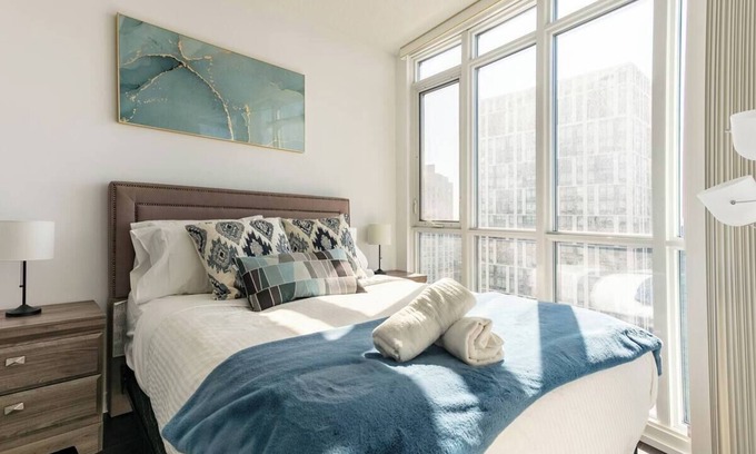 CityPlace Hotel | Elegant Lakeview - One Free Parking