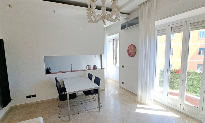Trionfale Apartment | Elegant Lattanzio Vatican Apartment