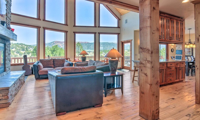 Panguitch Cabin | Elegant Retreat w/ Stunning Views & Hot Tub!