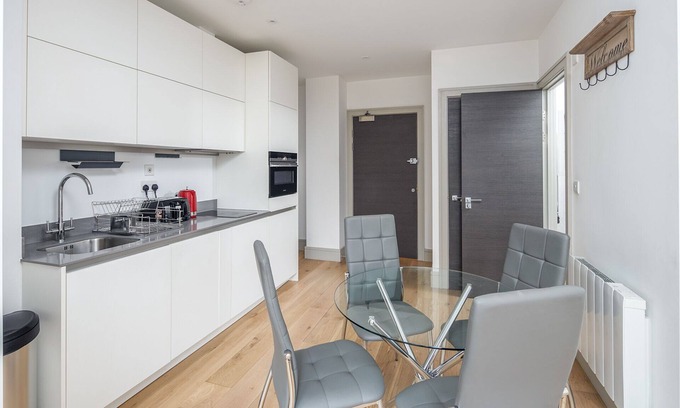 Tottenham Green Apartment | Elegant Studio flat in Seven Sisters
