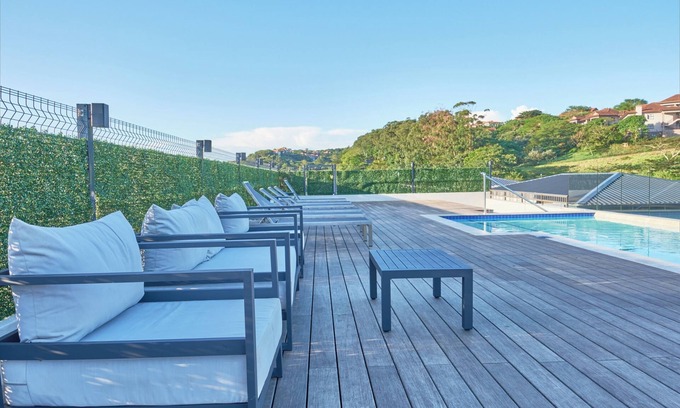 Umhlali Apartment | Elegant Studio Suite in Ballito with Rooftop Pool