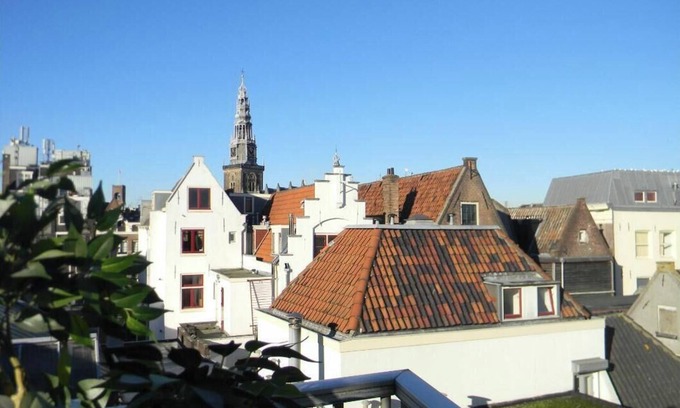 Nieuwmarkt en Lastage Apartment | Elegant Urban Oasis: 3 bedroom apartment in Central Amsterdam