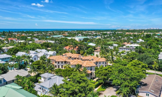 Old Naples House | Elegant Villa in Olde Naples | Steps to Dining, Shopping & Gulf Sunsets
