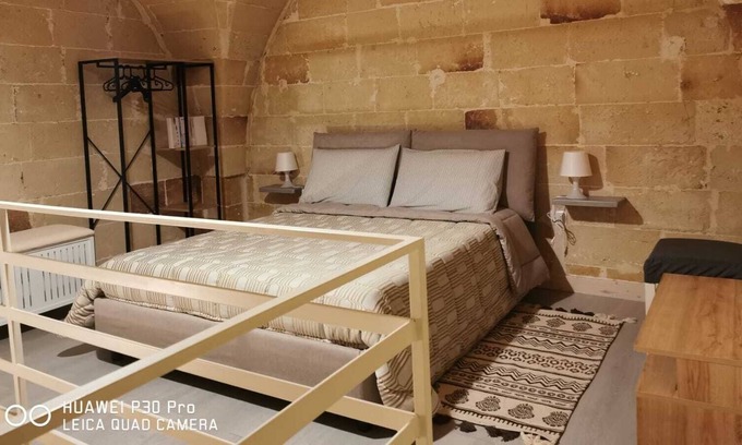 Manduria Apartment | Elegante loft in centro storico, in palazzo di fine 800.