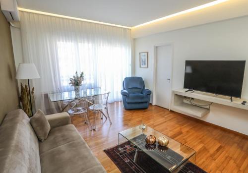 Larissa Apartment | Elektras Apartment στο κέντρο της Λάρισας με δωρεάν Πάρκιγκ και Πρωινό