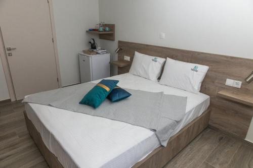 Aristotelis Hotel | elenamou rooms
