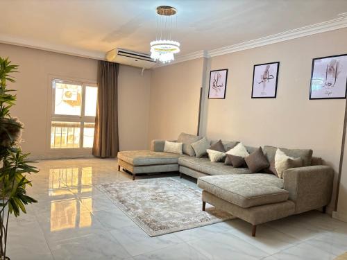 Al Duqqi Apartment | Elite Apartments in Mohandseen - Families only