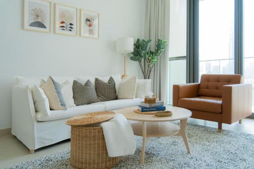 Bur Dubai Apartment | Elite Escape Holiday Home - 2 BHK Getaway with Burj Khalifa View and Dubai Mall Access - 1507